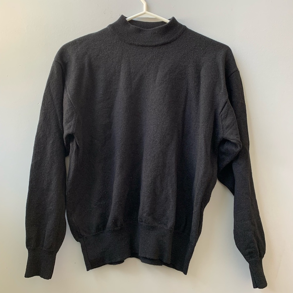 Woolmark Man’s Merino black sweater